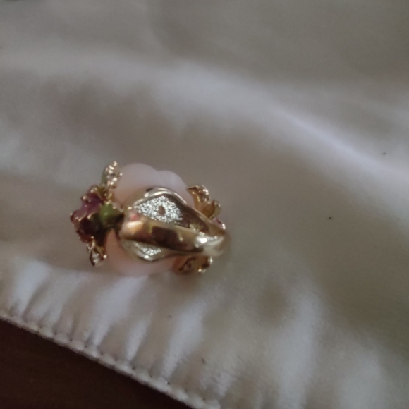 Ring - Picture 3 of 7